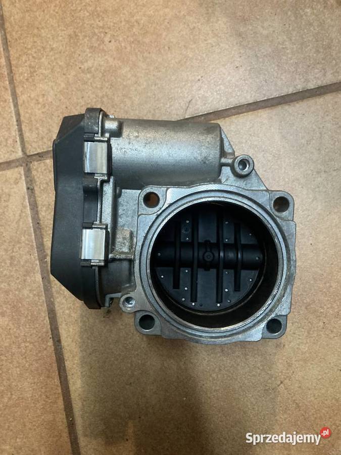 BMW E90 20 16V PRZEPUSTNICA 7561066 A2C53374895 sprzedam