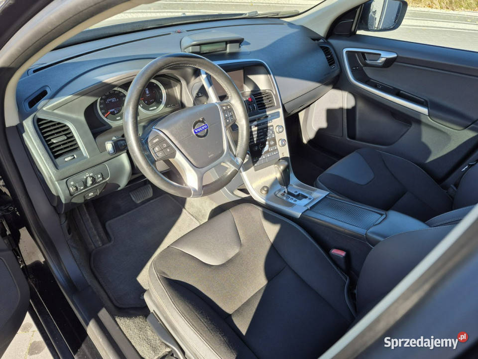 Volvo XC 60 xenon 20 dizel 5 cilindry automat elektrochrom. lusterko wst. Drelów