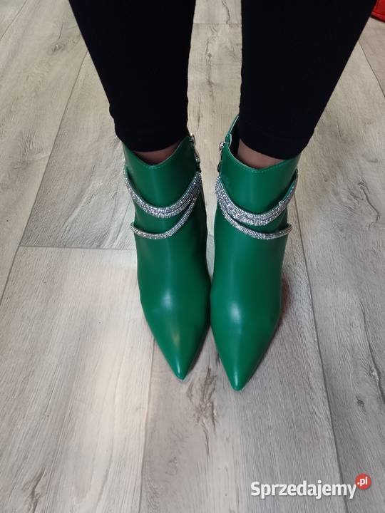 49 Zielone bogato zdobione botki Szpilki małopolskie