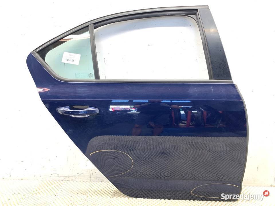 DRZWI PRAWY TYŁ SKODA OCTAVIA III Hatchback osobowe