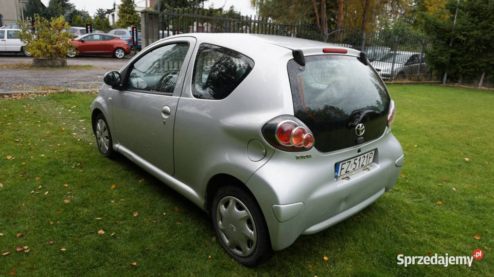 Toyota Aygo super stan Gwarancja I 20052014 Zarejestrowany w Polsce Zielona Góra