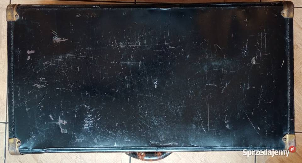 Stara walizka z okuciami Nakło nad Notecią