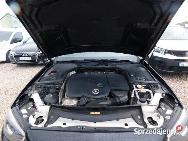 MERCEDESBENZ KLASA E 2023 199300 ccm 200 Warszawa