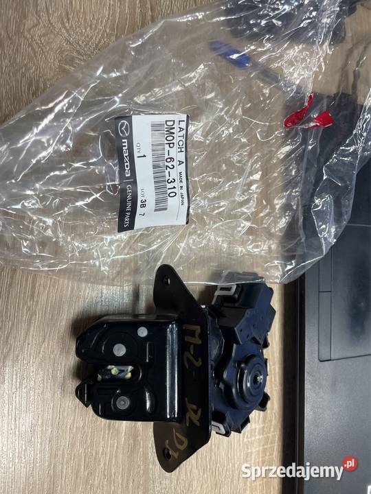 Mazda 2 zamek tylnej klapy tył DL DJ Kozubszczyzna