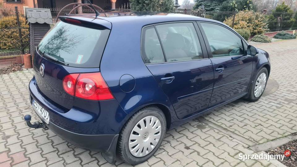 Volkswagen Golf V pierwszy właściciel garażowany autoalarm
