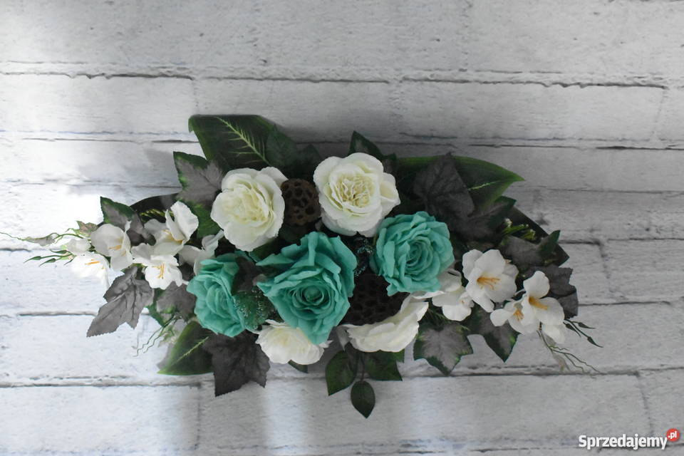 Kompozycja cmentarna stroik na cmentarz na grob Chełmek