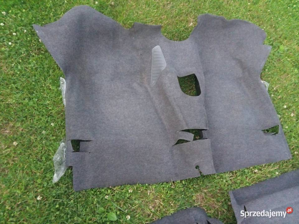 Polonez Caro 94 wykładzina podłoga wnętrze osobowe Stalowa Wola