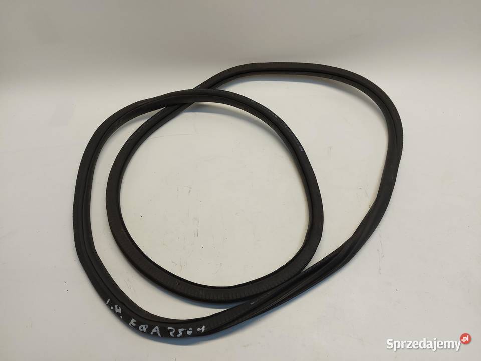 Mercedes EQA 250 W243 USZCZELKA BAGAŻNIKA sprzedam