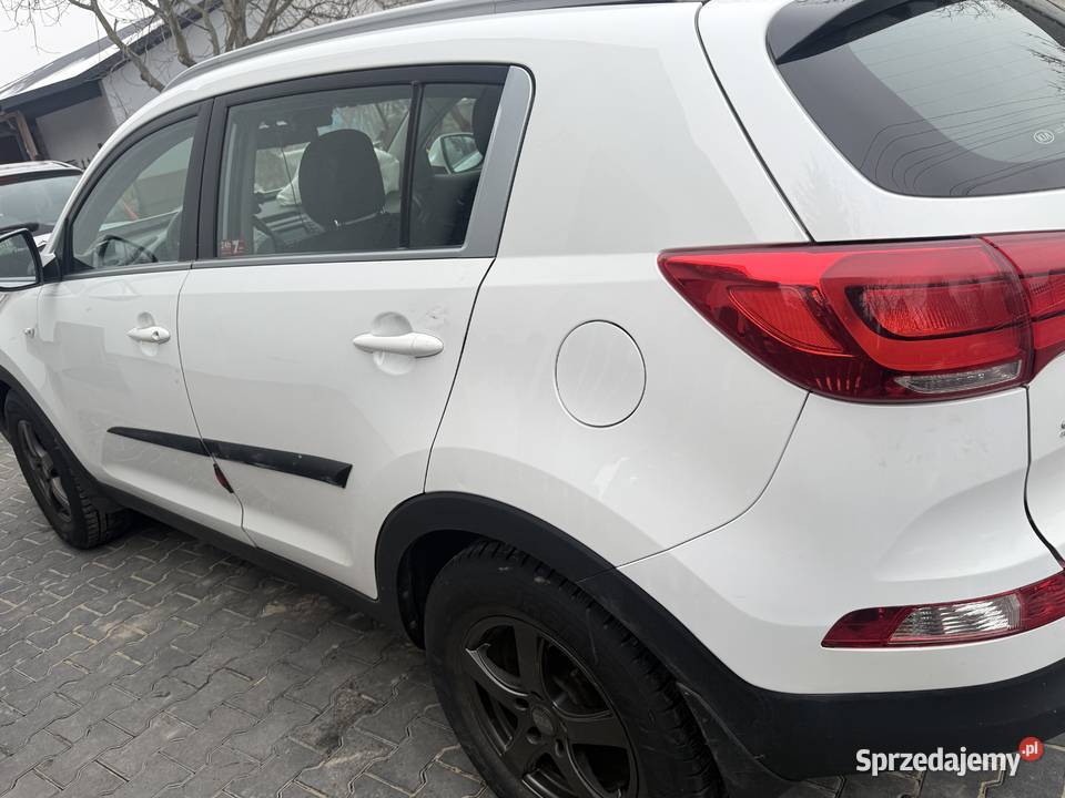 Powypadkowa kia sportage Rok produkcji 2014 Mirów Stary sprzedam