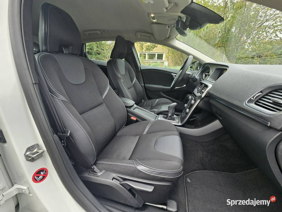 Volvo V40 100 Fabryczny Lakier Momentum Opoczno