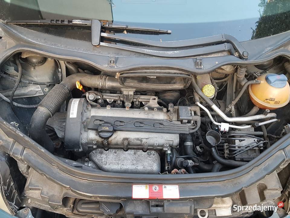Audi A2 14 benzyna mały przebieg manualna Śrem sprzedam