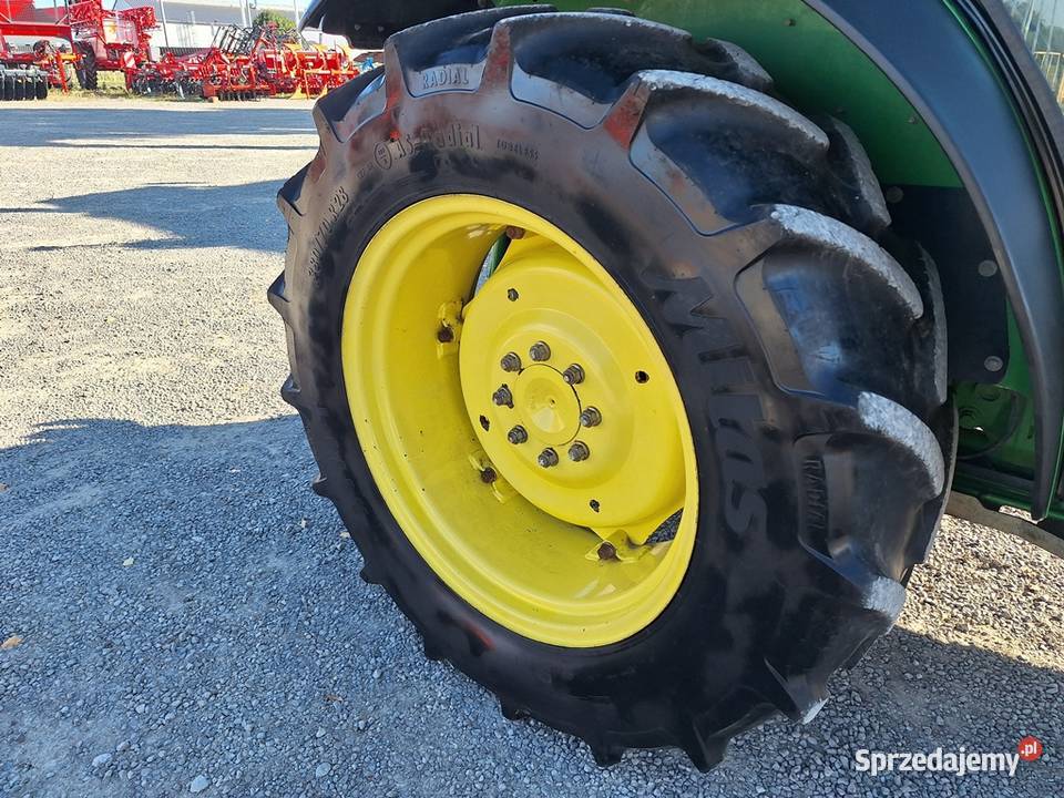 Ciągnik sadowniczy John Deere 5090 GF świętokrzyskie Lipnik