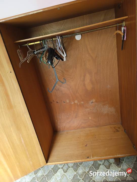 Szafa ubraniowa Meble Busko-Zdrój