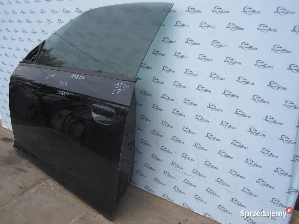 AUDI A3 II 8P7 LIFT 11r drzwi lewe przód Drzwi