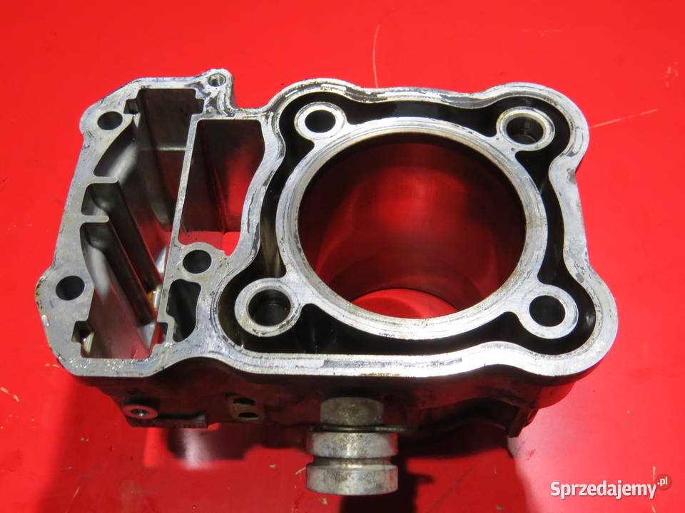 HONDA DEAUVILLE NTV 650 RC47 01 cylinder tłok