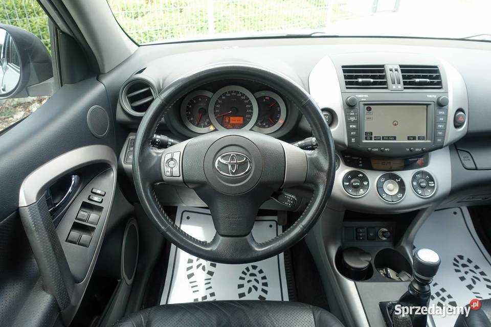 Toyota RAV4 22DCAT 177 4x4 4WD Premium Bogate czujnik zmierzchu Buczkowice