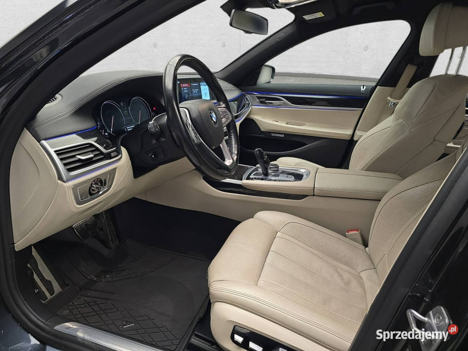 BMW 730 G11 2015 Rok produkcji 2018 Komorniki