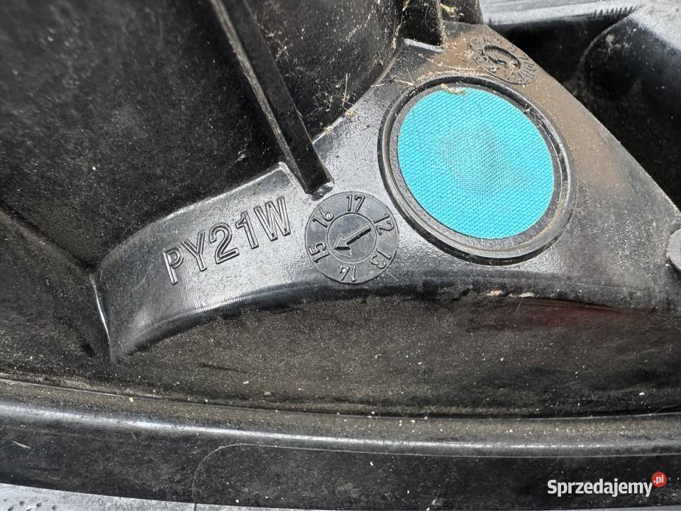 Lampa tył prawa rh ford fiesta mk7 lift 1217 Rok produkcji 2015 Sieraków sprzedam