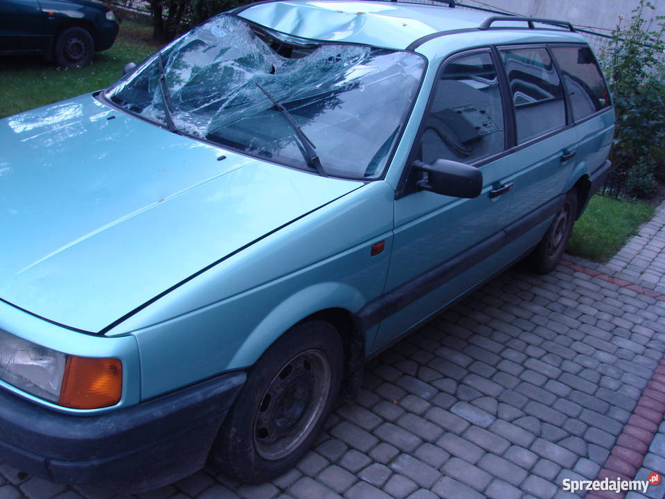 VW Passat B3 kombi błękitny metalik części 19 świętokrzyskie