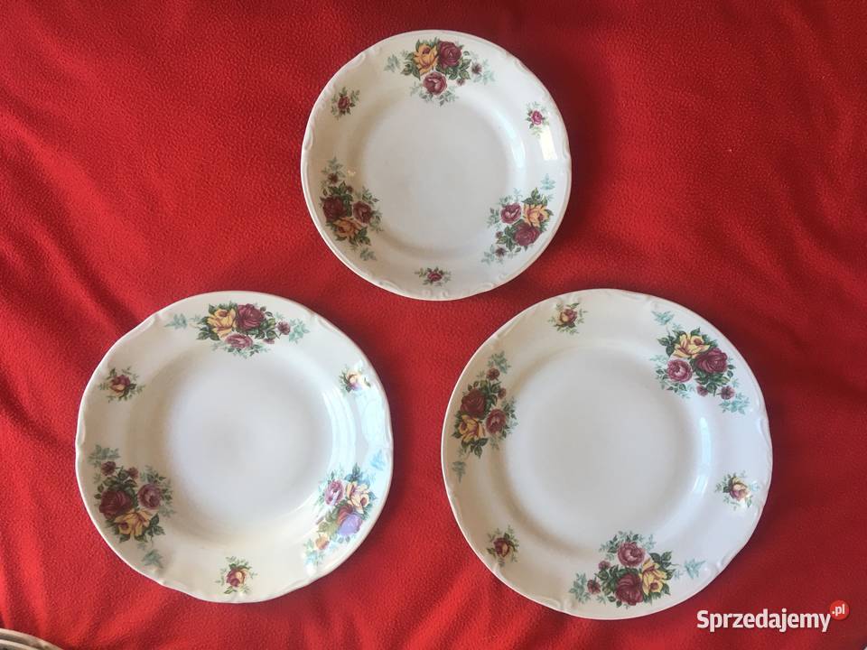 Porcelana Chodzież zestaw 12 osób 44 elementy
