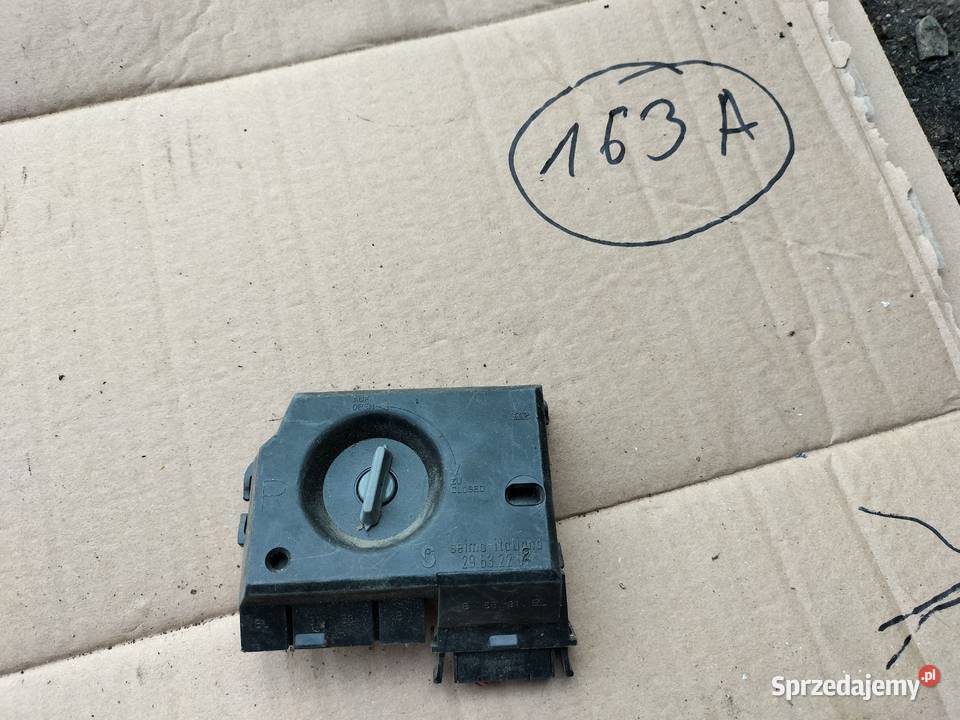 AUDI 80 B4 WKŁAD LAMPY TYŁ PRAWY osobowe Kamień-Kolonia sprzedam