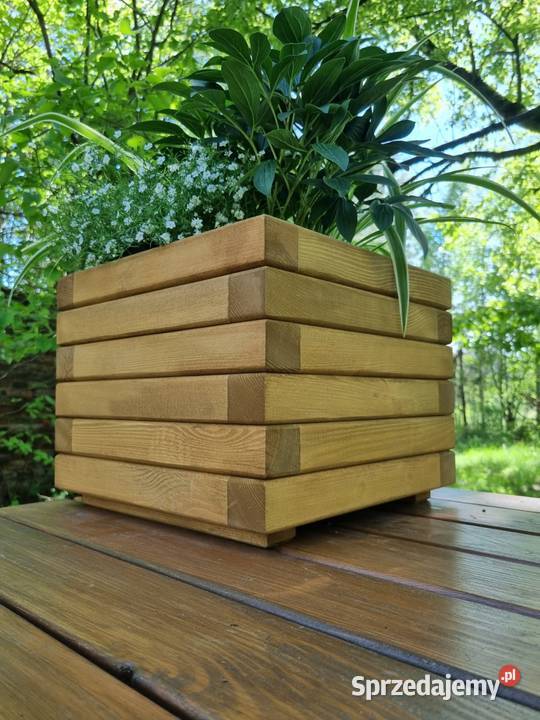Donica drewniana sosnowa KWADRATOWA sprzedam