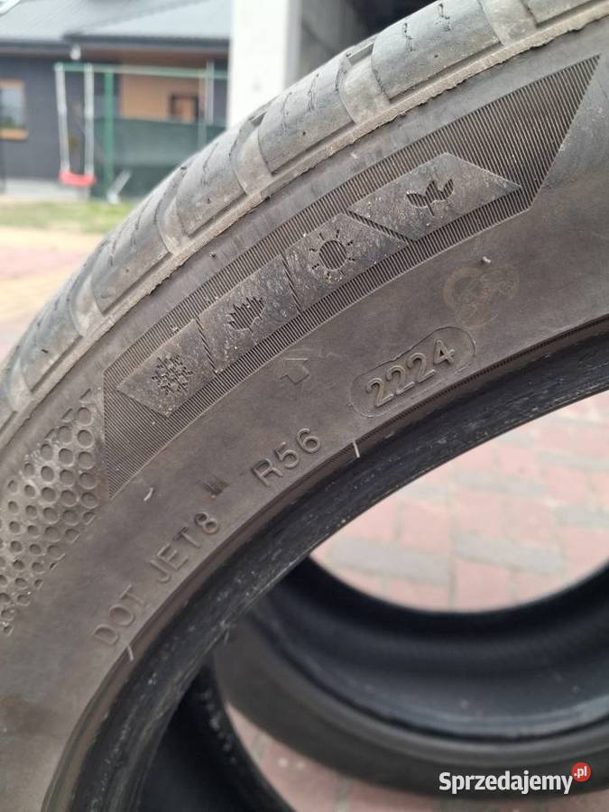 Opony 245 45 19 wielosezonowe Czerno