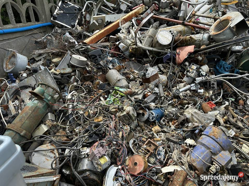 Okazja Sprzedam złom aluminium silników itp Pozostałe Człuchów sprzedam