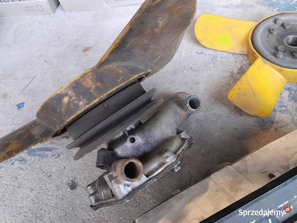 Różne części Fiat 125p Polonez pompa wody Dąbrowa Górnicza