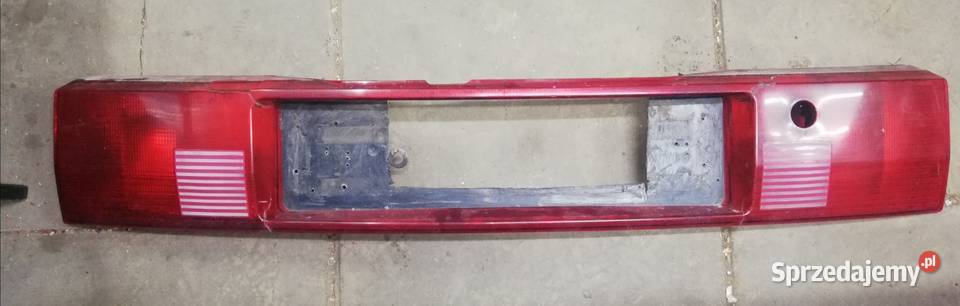 Blenda tylnej klapy czerwona lampy Audi 80 90 b3 osobowe podkarpackie Zagórz sprzedam