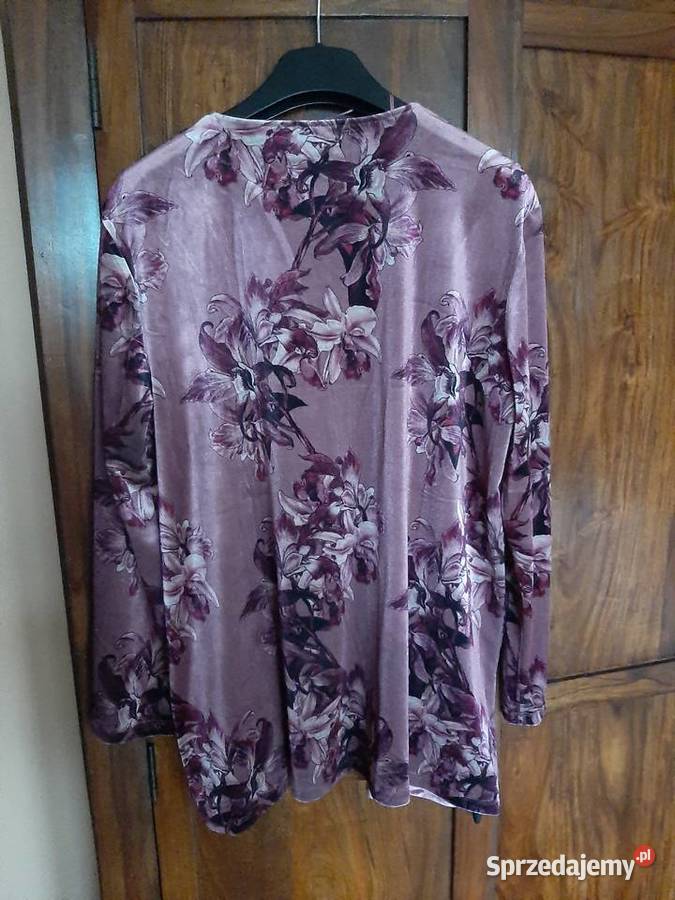 Nowy elegancki welurowy zakiet marki Kappahl Moda i Styl