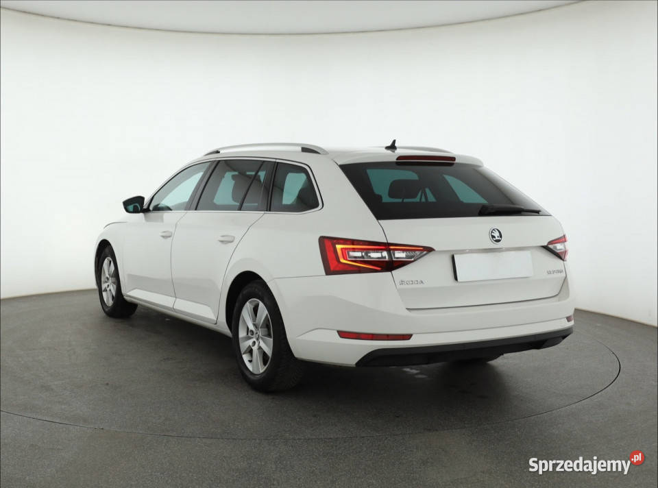 Skoda Superb 18 TSI reflektory ksenonowe Piaseczno