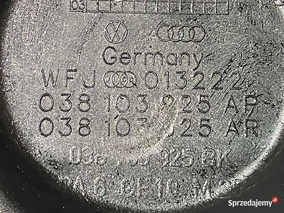 038103925 pokrywa górna silnika Audi volkswagen Szczecin