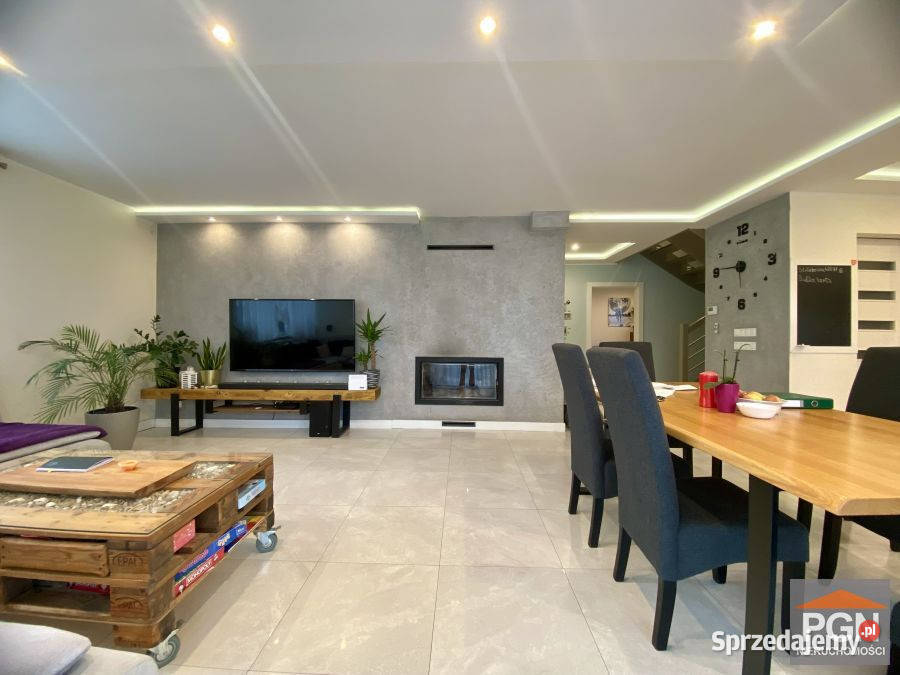 sprzedaży domu wolnostojącego 215m2 Pogorzelica