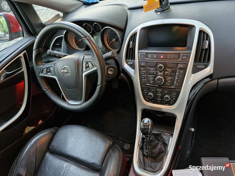 Opel Astra Sports Tourer 16 Turbo 180 super stan Dębica sprzedam