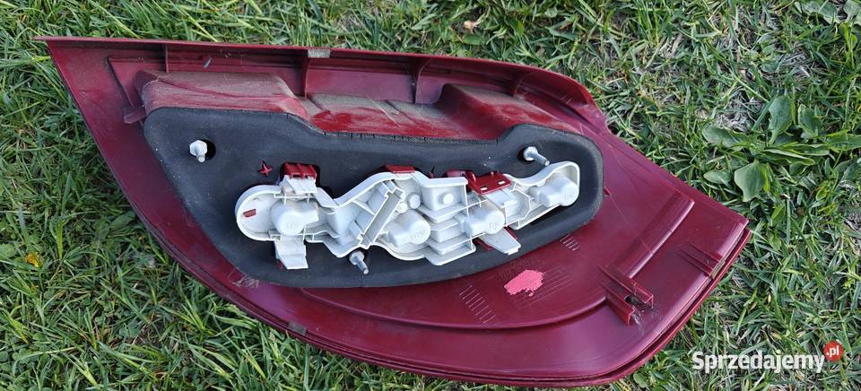 Lampa lewa tył Mercedes w169 Aklasa 2010r Motoryzacja Stryków