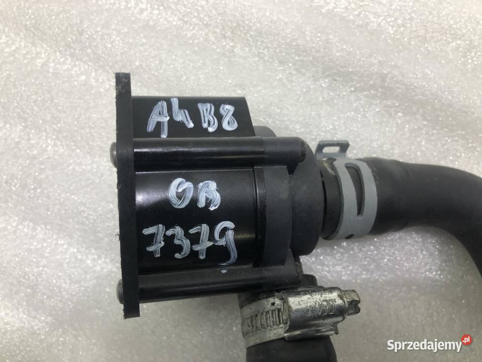 POMPA WODY AUDI A4 B8 20 TDI 0815 8K0819147 Motoryzacja