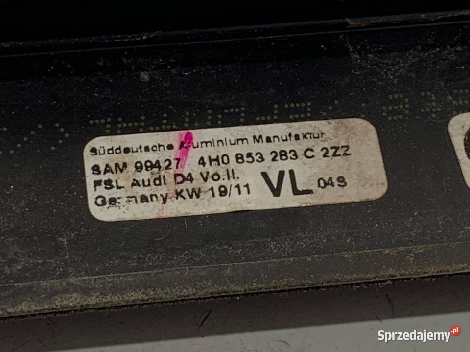 LISTWA ZGARNIAJĄCA PRZÓD LEWY AUDI A8 D4