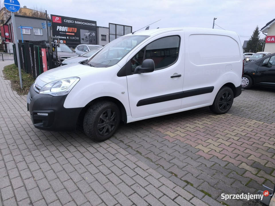 Citroen Berlingo 16 HDi 90 3 osobowy ASR (kontrola trakcji) Łuków