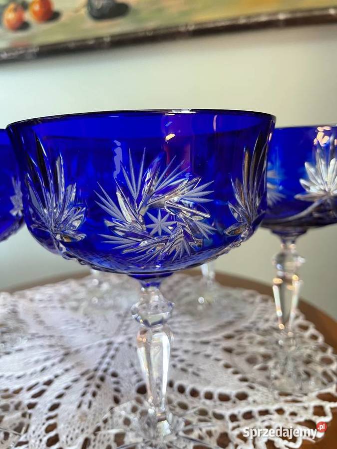 Kieliszki do szampana kobaltowe sprzedam