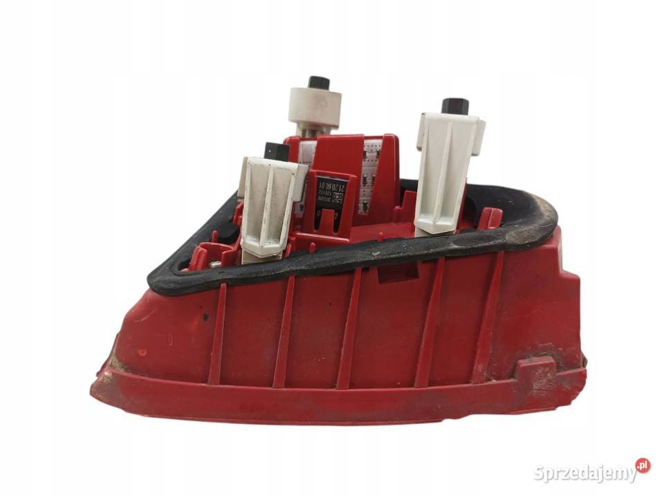 LAMPA TYŁ W KLAPĘ PRAWA 8T0945094C Audi A5 I