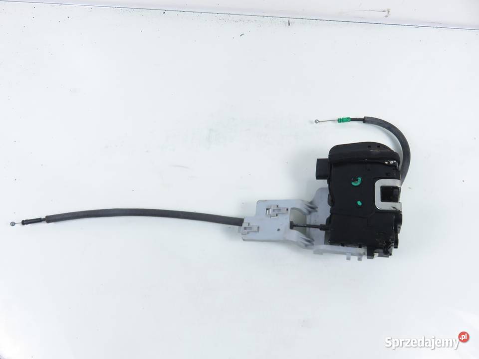 ZAMEK PRAWY PRZEDNI KIA SPORTAGE III 813203U010