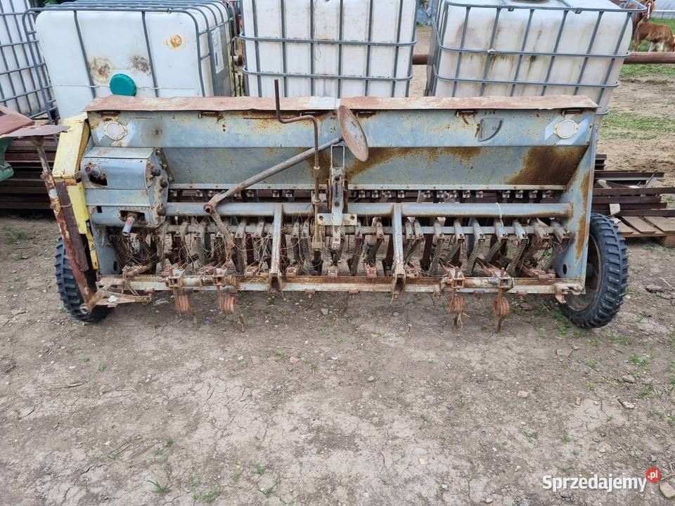 Rozsiewacz Amazone otwierany hydraulicznie Grodków sprzedam