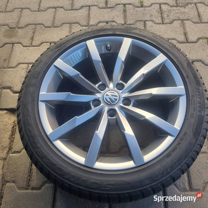 Felgi aluminiowe Passat B8 opony zimowe 23545R18