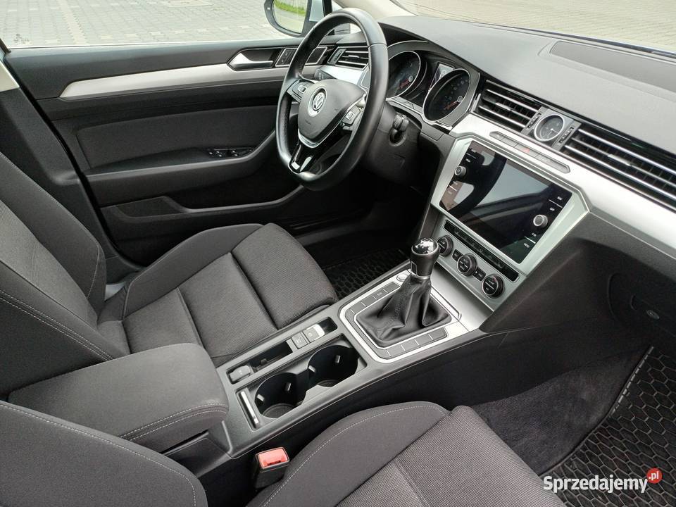 Volkswagen Passat B8 2018R Diesel 20 TDI 150 LED Rok produkcji 2018 Iwonicz