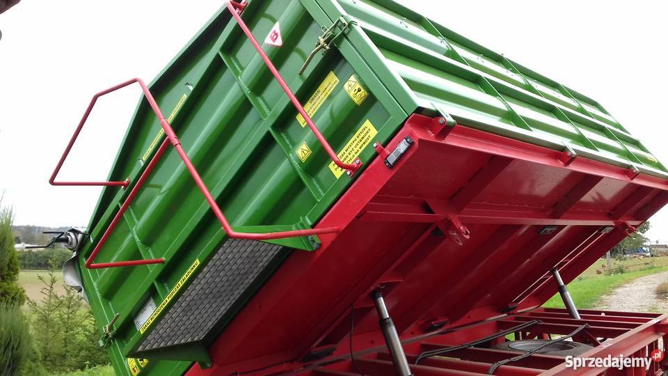 Przyczepa d732 kapitalnym remoncie światła led Sołdany