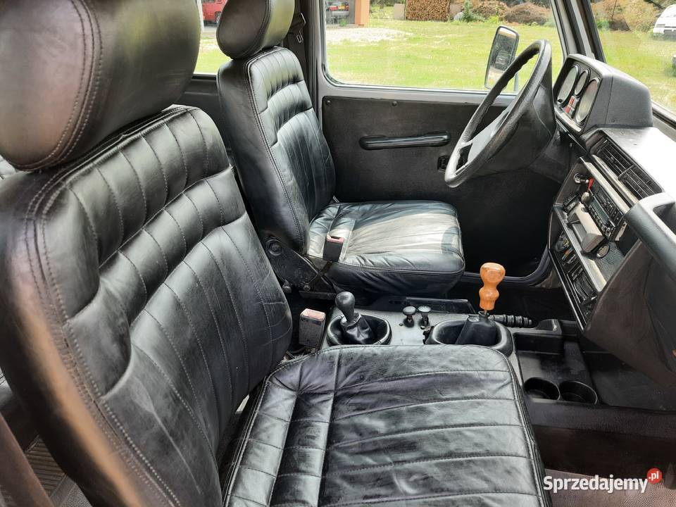 Mercedes Gklasa 1984 300 GD żółte tablice mazowieckie Radom