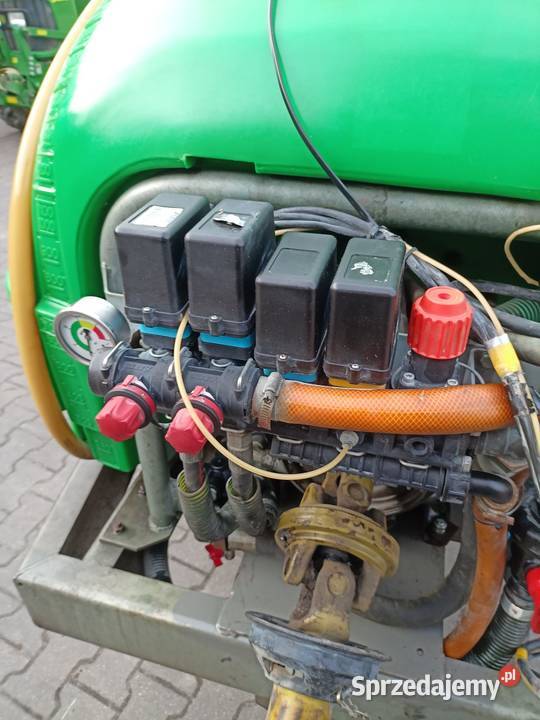 Sprzedam opryskiwacz sadowniczy Agrola 2000 l nieuszkodzony Kępa Piotrawińska