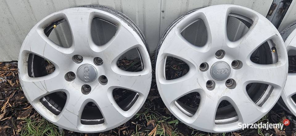 Sprzedam felgi Audi Q7 Rozmiar R18 4 sztuki Łódź sprzedam