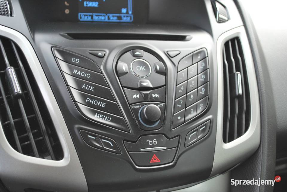 Ford Focus 10 Benzyna 100 Klima Grzane Fotele i 4/5